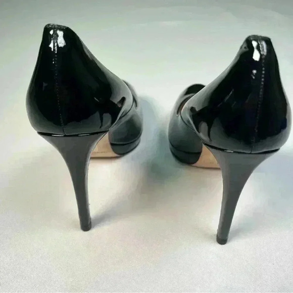 L. k. Bennett Sledge Black Patent Platform Courts New
9.5 - Picture 4 of 11